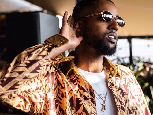 Beeby branche la « Hotline »